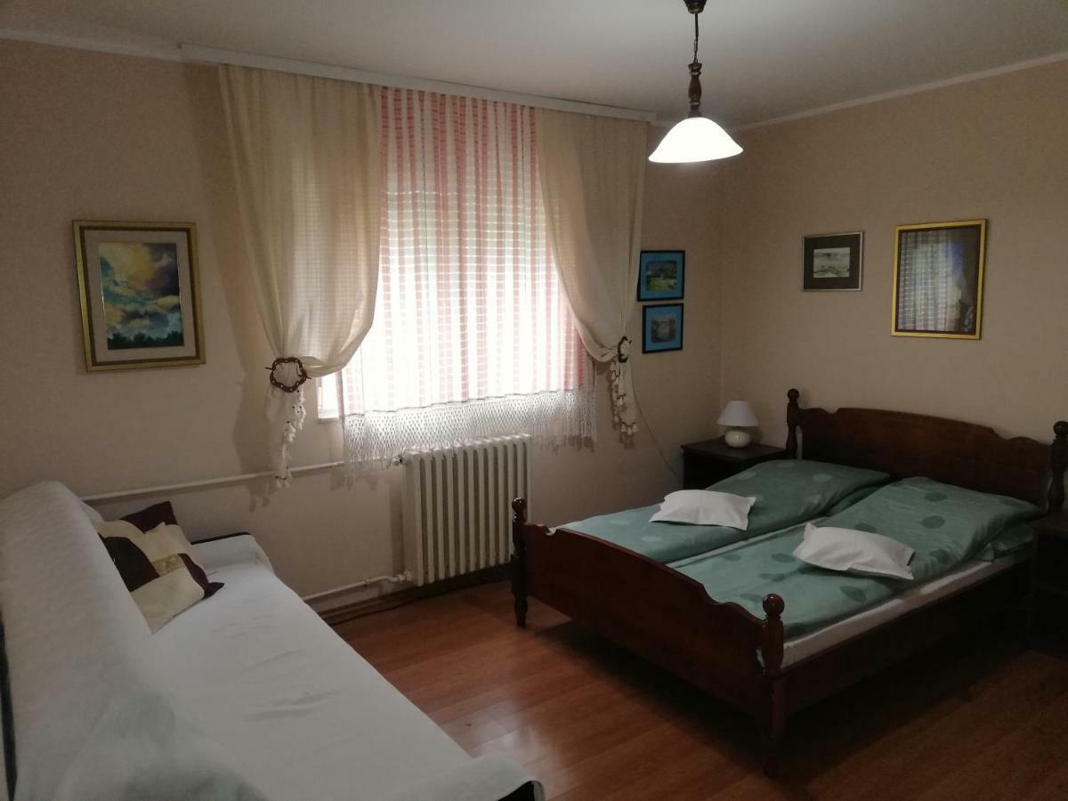 Guest House Major Arandjelovac Exteriör bild